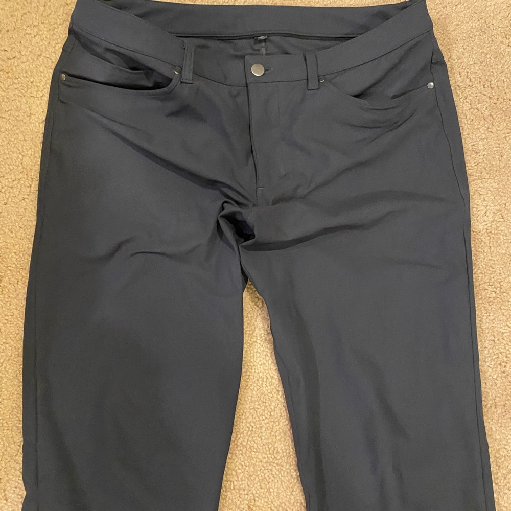 Lulu lemon ABC charcoal pants, 34 x 32 perfect condition